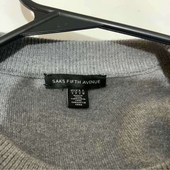 Saks fifth avenue faux fur cuff sweater NWOT - Picture 9 of 13